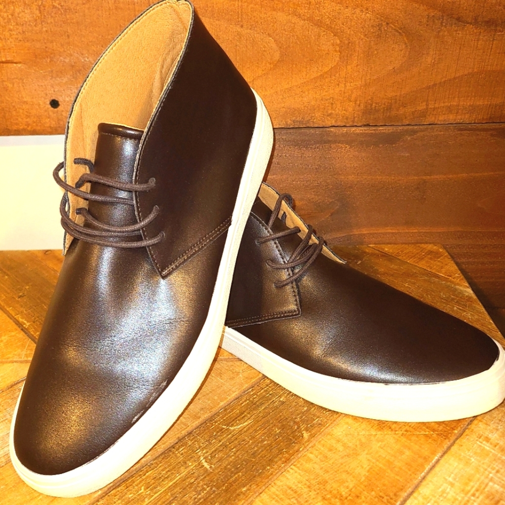 Express Mens Lace-up Brown Faux Leather Chukka